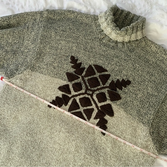 Vintage 90’s Tommy Hilfiger Fair Isle Turtleneck Sweater - Picture 10 of 12